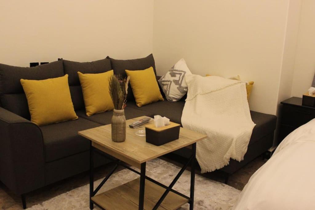 استوديو مودرن مطل على البوليفارد Apartment *